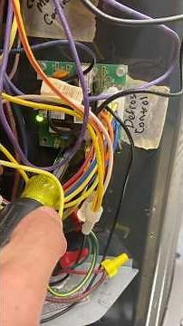 Testing defrost on a Trane XR15 heat pump #hvac #heatpump #airconditioner