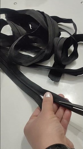 Sewing tips and tricks/ sewing hacks/ sewing tutorial/ Handbag/ zipper add runner/ bag / bag design