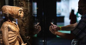 UFOs and Alien Invasions in Film - Meaning, Hollywood, List | HISTORY