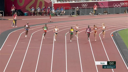 She just broke a national record... 🥇😵 Relive the thrill of the Women's 800m final race at #Tokyo2020, when 19-year-old Athing Mu clinched gold for Team USA! World Athletics | Olympics