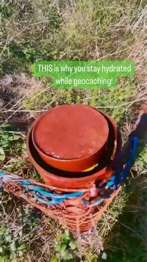 💧 This is why you should always bring water when geocaching! 💧 #geocaching #geo #shorts