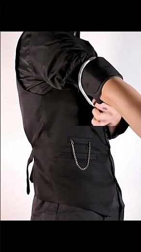 How to wear sleeve garters?