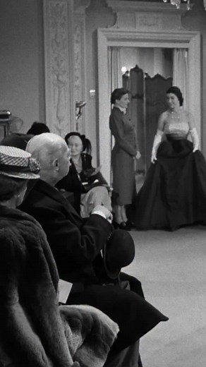 Before horror made Hammer iconic, there was Blood Orange, a stylish crime thriller set in the seductive shadows of post-war London’s fashion scene. Now, for the very first time, this noir-tinged gem returns in glorious 4K, meticulously restored from the original film materials and ready for your shelf. Starring Tom Conway, Mila Parély, and Naomi Chance, Blood Orange captures the glamour and danger of Hammer’s early years with bold visual flair. This Limited Collector’s Edition includes: 🍊A two-