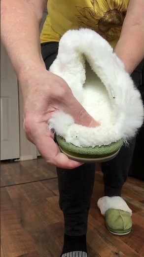 Step into Cozy Elegance with KuaiLu Women's Arch Support Slippers! #ad