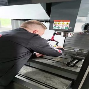 66K views · 705 reactions |  @ml_werkzeugmaschinen using the Haas probing system to calibrate their CNC machine. #haascnc #wips | Haas Automation UK | Facebook