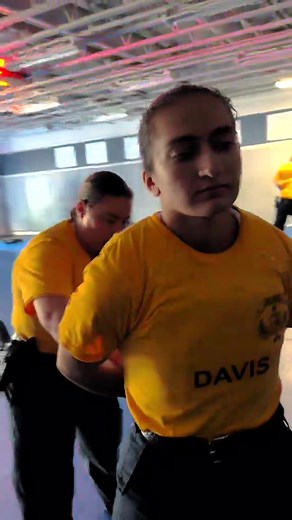 Learning the basics of handcuffing procedures. #keeptrainning and stay safe 💙 #peaceofficer #policeacademy #defensivetactics #lawenforcement #police #sandiego #cops #thinblueline #deputy #policewoman #policia #strong #wegohome #useofforce