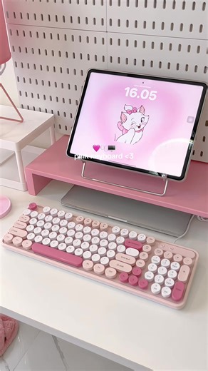 Cute Pink Keyboard Aesthetic for Your Laptop