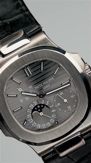 Two Patek Philippe Grails, One Choice: Rose Gold or White Gold? l SwissWatchExpo