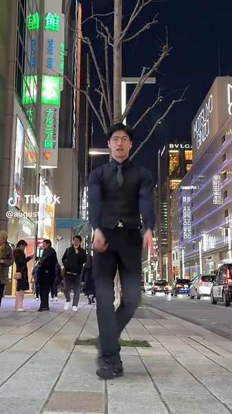 Smart Dance Cover Boys in Ginza - Men Dancing to Smarter