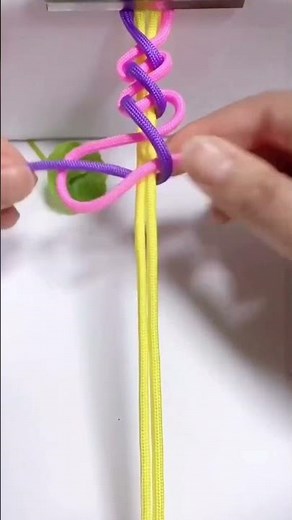 Macrame Bracelet Tutorial for Beginners: Simple & Beautiful Designs