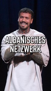 Kennt jemand Netlog? 😂😂 #emmveecomedy | EmmVee Comedy