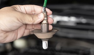 Bad O2 sensor symptoms, causes, and diagnosis