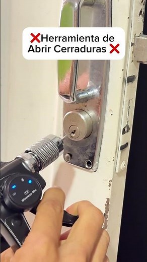 How to open a lock with the plug spinner locksmith tool