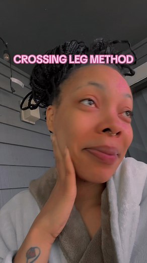 Understanding the Crossed Leg Method: Exploring the Leg Squeezing Technique