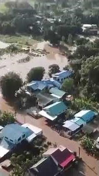 Flood barriers fail as Thailand villages sink beneath Chao Phraya river waters #shorts