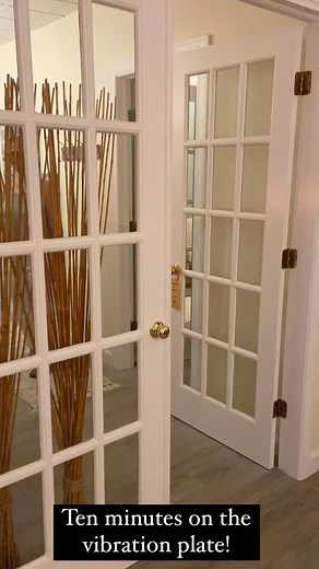 15 reactions | Vibration plates, also known as vibration platforms or...