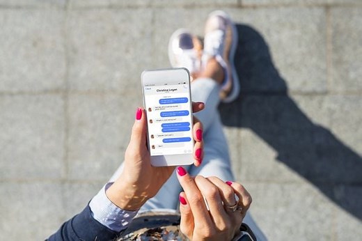 Facebook Bots: What They Are, Who's Using Them & Best Use Cases