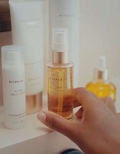 It doesn’t matter which hair type you have, Rituals has the solution for everyone with personalised luxury haircare freshly made for you. Shop online and in selected stores. https://rituals.world/2kmVoZ3 | Rituals Cosmetics