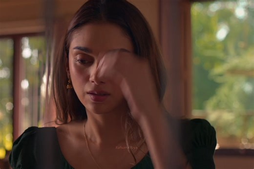 676K views · 30K reactions | Women in my eyes. | You can't see me, but you can feel my mind through music. | Facebook