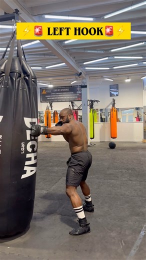 The Left Hook Joe Frazier’s Signature Weapon 🥊🔥 #boxing #best #motivation