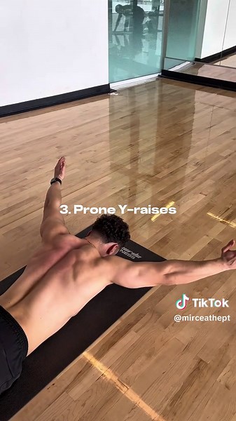 Suffering from upper back pain? Give these 5 SIMPLE exercises a try to help unlock mobility and strengthen in that region! #backpain #upperbackpain #rhomboidpain #upperbackpainrelief #backpainrelief #rehab #fitness #physiotherapy #physicaltherapy #physio #physiostudent #fyp #viral #foryoupage