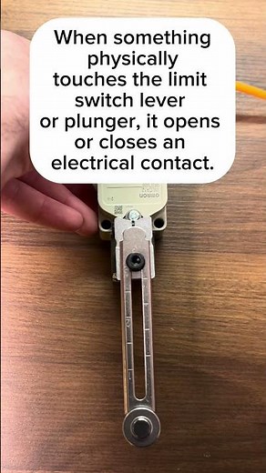 How a limit switch works. #electrician #automation #sparky #automation