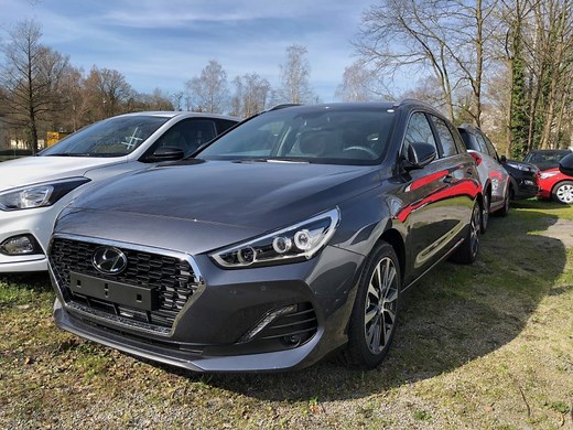 Hyundai i30 Birne vorne wechseln | Halogen H7 am Abblendlicht