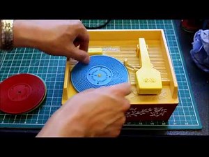 Slow Fisher-Price Mechanical Music Box Record Player