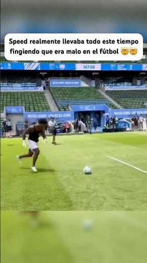 Speed realmente llevaba todo este tiempo fingiendo que era malo en el fútbol 🤯🤯 #ishowspeedclips