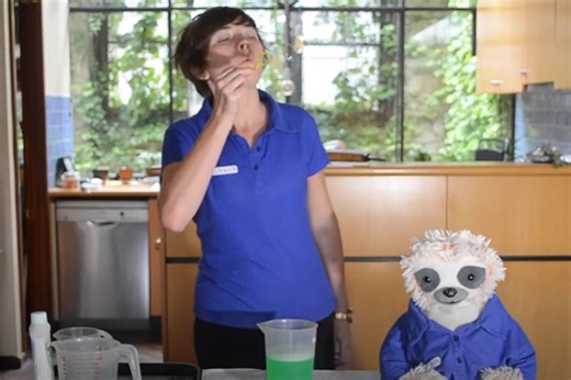 Elephant's Toothpaste Explosion - Experiment At Home - Scitech