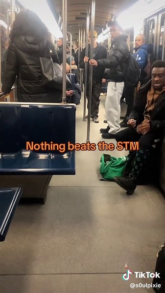 #stm #metro #fyp THIS ME COPING 💔😭 #fypp #goviral @MAYA @「 ✦ ᴢᴇʀɪᴀʜ ✦ 」