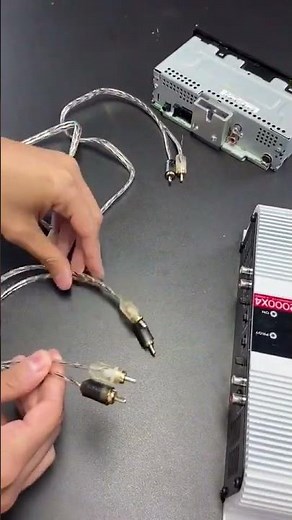 How to connect your head unit to your 4 channel amplifier using two stereo bridged channels.
