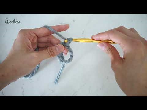 How to crochet a magic loop to start crocheting in the round