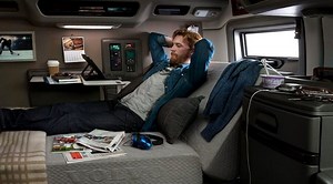 Biggest Semi-Truck Sleeper Cabs [5 Unbelievable Custom Builds]