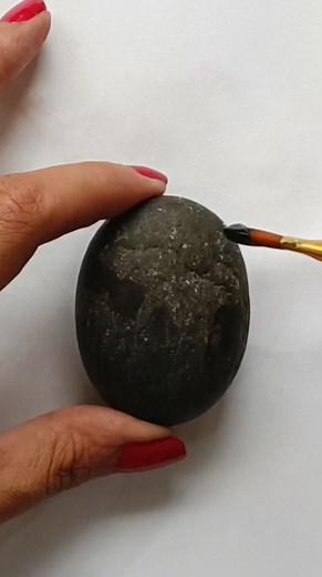 135K views · 1.3K reactions | Ladybug Painting Pebble  | Little Rocks | Facebook