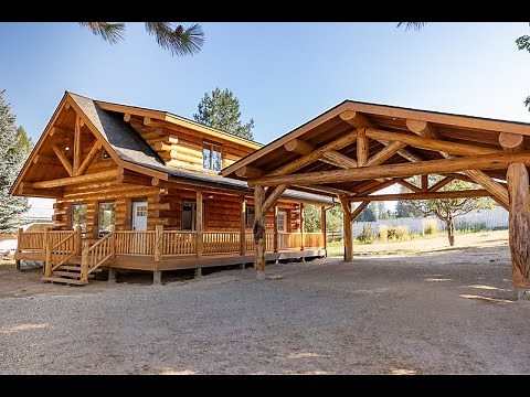 Handcrafted Log Cabin Tour | 24x32 Denali by Meadowlark Log Homes