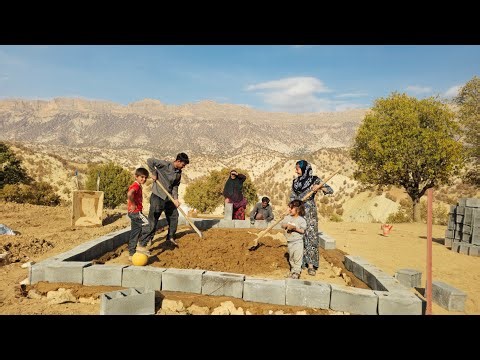 Building Walls with Blocks & Mud: Unique Village Technique 🧱🌾