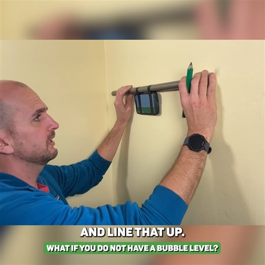 How to Hang a Mirror Perfectly Level – Even Without a Large Level!