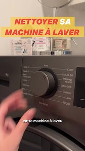 Votre machine à laver tourne toute l’année, mais quand avez-vous pensé à la nettoyer pour la dernière fois ? 🫣 Entre les résidus de lessive, le calcaire et l’humidité, elle peut vite devenir un nid à bactéries et mauvaises odeurs… Et vous, quand avez-vous nettoyé votre machine ? Retrouvez nos produits ménagers écologiques ici👉 https://cutt.ly/GwL80s5J | La Fourche