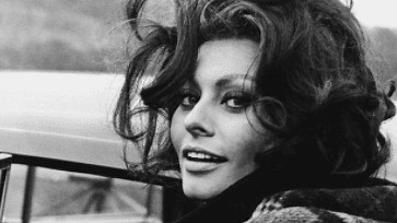 11 Italian Beauties Who Make the Case for La Dolce Vita