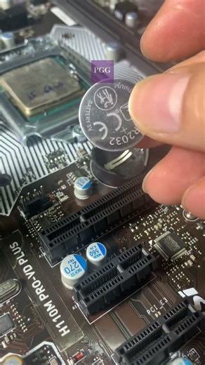 How to Replace the CMOS Battery on a MSI H110 Motherboard #shorts #pgg #pcbuild #h110