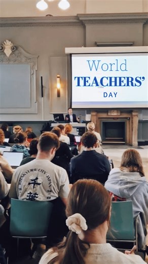 Behind every teacher, there’s a unique story! For UNESCO World Teachers’ Day 2025, Trinity’s Professional Master of Education students share what inspired them: Was there a special teacher who shaped their journey in education? And why did they choose teaching? Dr Gavin Murphy, Associate Professor at the School of Education, also reminds us of the power of collaboration in education! Happy World Teachers’ Day! Lá Domhanda na Múinteoirí Sona daoibh go léir! 👉 Tag an inspiring teacher below to sa