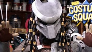 '80s 'Predator' gets a modern spin in this DIY costume hack