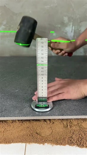 ​Essential Tools for Professional Tile Setting 📐