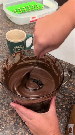 #creatorsearchinsights chocolate covered cake pops? nope, let me explain