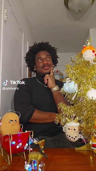 If only all holiday decisions were this easy. 😄 💫 What Q MIXERS flavor are you gifting this season? 🎁 #qmixers #cocktails #mocktails