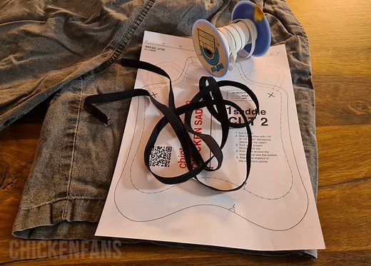 Free Chicken Saddle Pattern for Regular-Sized Hens (Printable PDF) | Chicken Fans