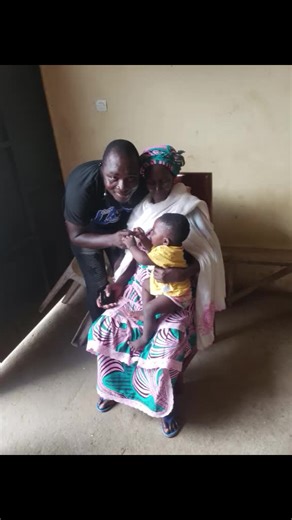 Vidéos de nidjatchefio (@nidjatchefio) avec Maman - VDA