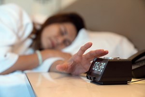 7 Best Alarm Clocks for Heavy Sleepers, According to a Sleep Expert