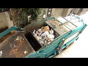 Santa Monica Front-Load Garbage Trucks